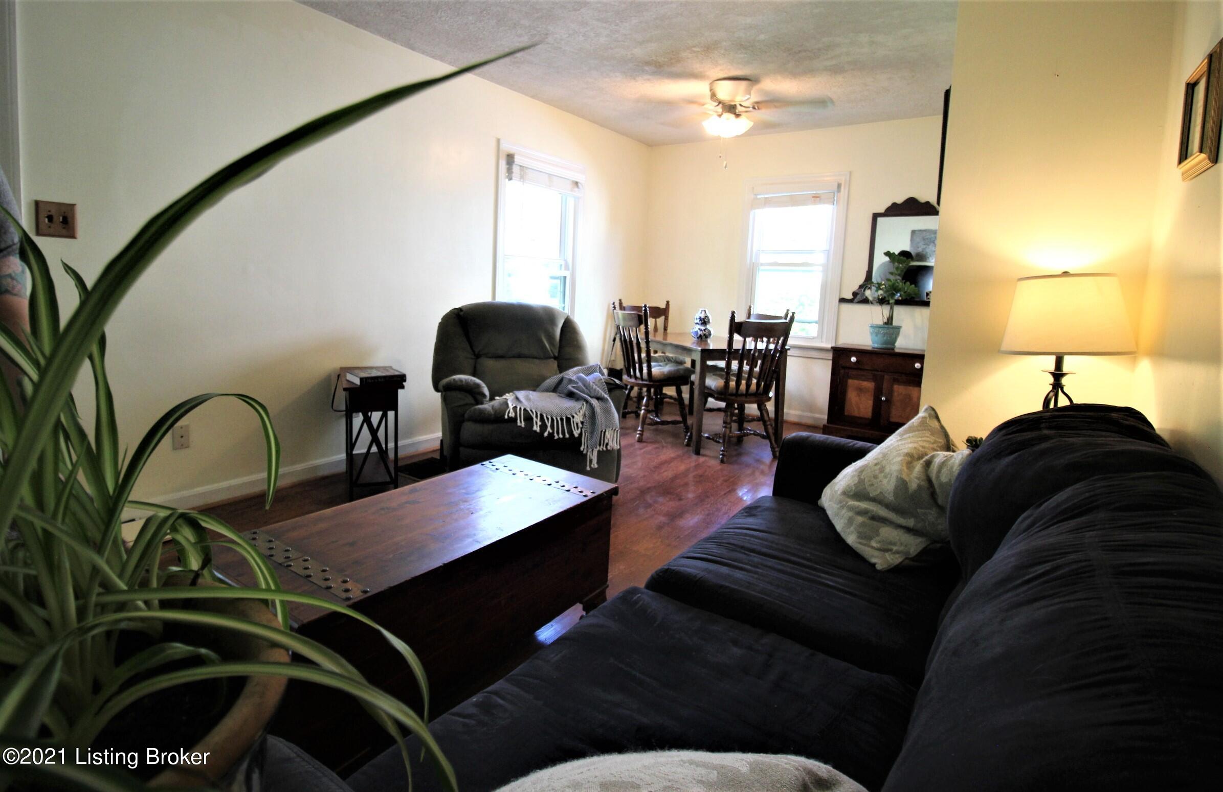 2620 Alanmede Road Louisville, KY 40205 - Photo 3 of 27 Living Dining