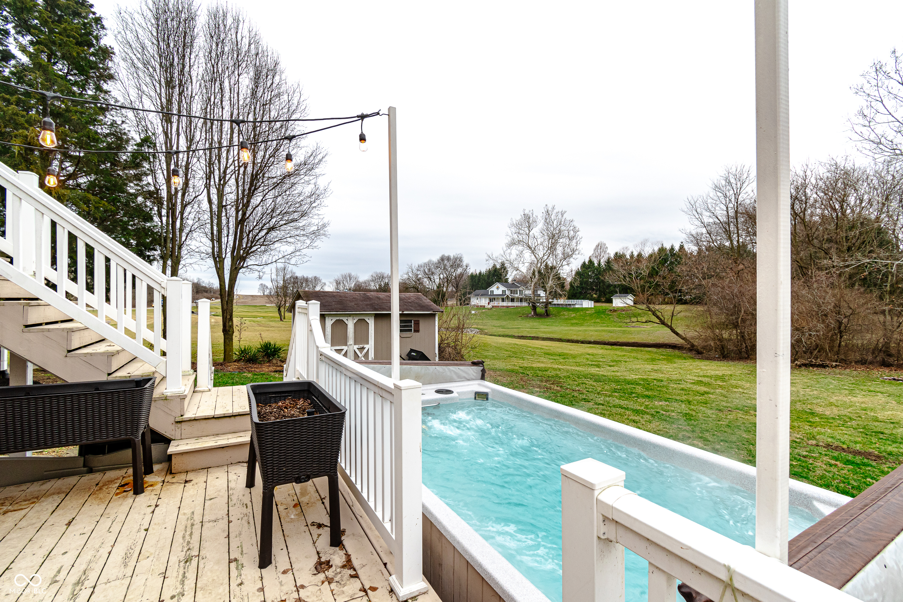 8324 Mann Road Indianapolis, IN 46221 - Photo 4 of 39
