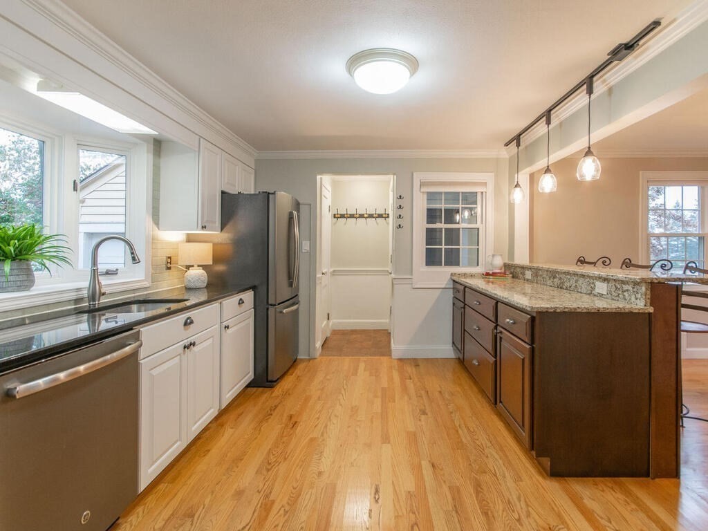 25 Dover Road Longmeadow, MA 01106 - Photo 17 of 42 Gallery Image 17