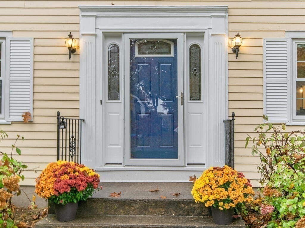 25 Dover Road Longmeadow, MA 01106 - Photo 2 of 42 Gallery Image 2