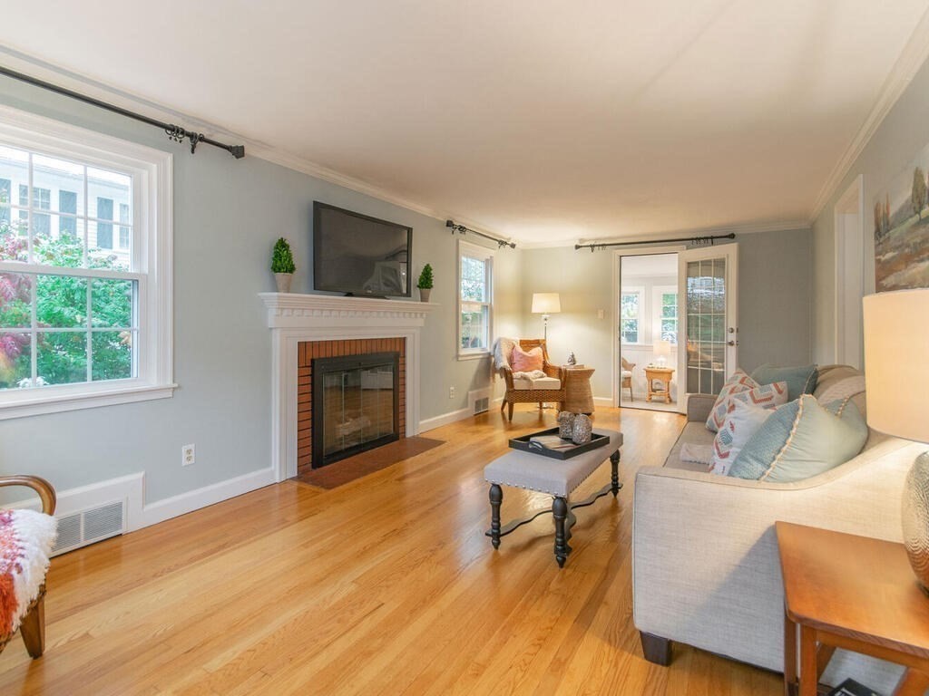 25 Dover Road Longmeadow, MA 01106 - Photo 8 of 42 Gallery Image 8