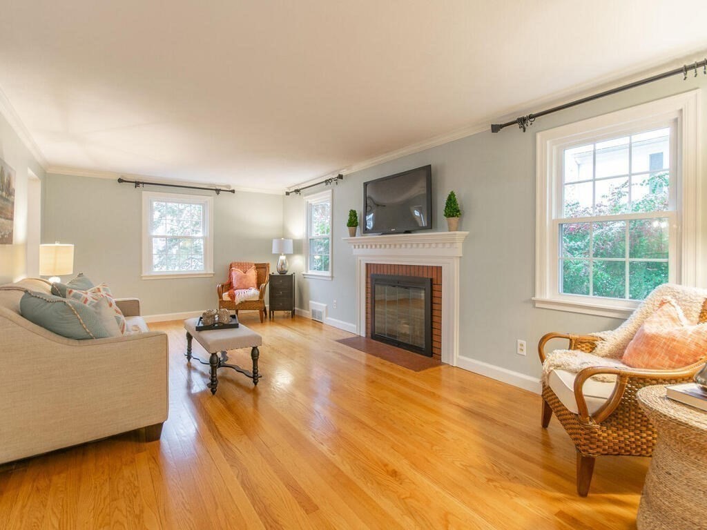 25 Dover Road Longmeadow, MA 01106 - Photo 10 of 42 Gallery Image 10