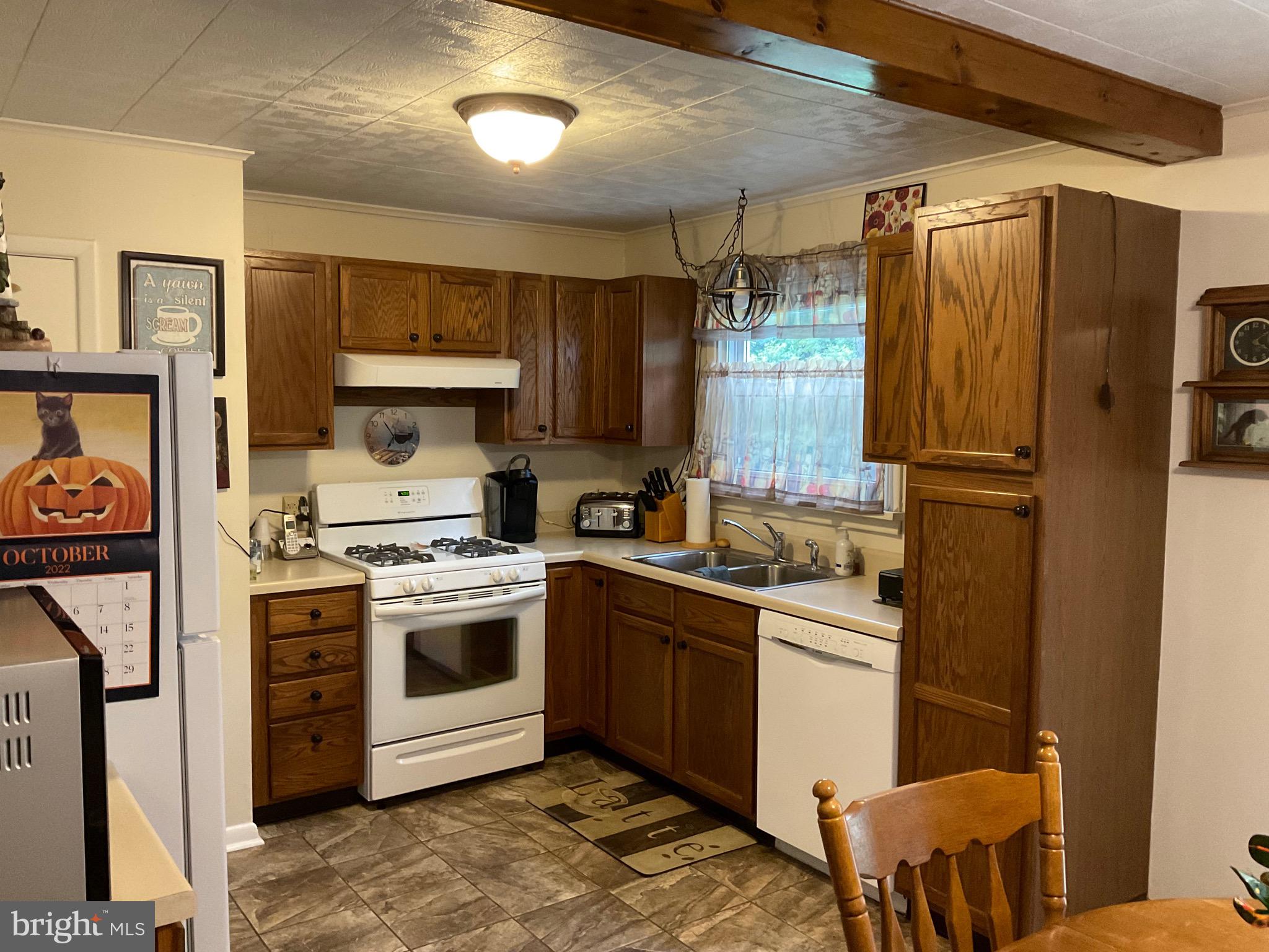 146 Henry Road Enola, PA 17025 - Photo 5 of 13 Gallery Image 5