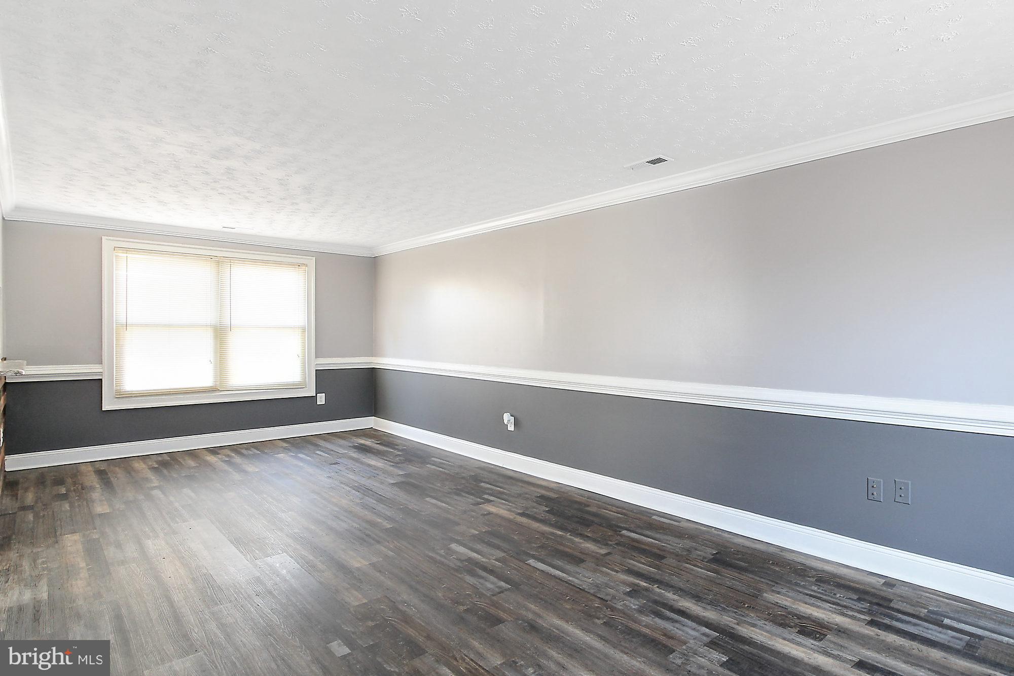122 Laburnum Road Edgewood, MD 21040 - Photo 2 of 25 Living Room/Dining Room combo