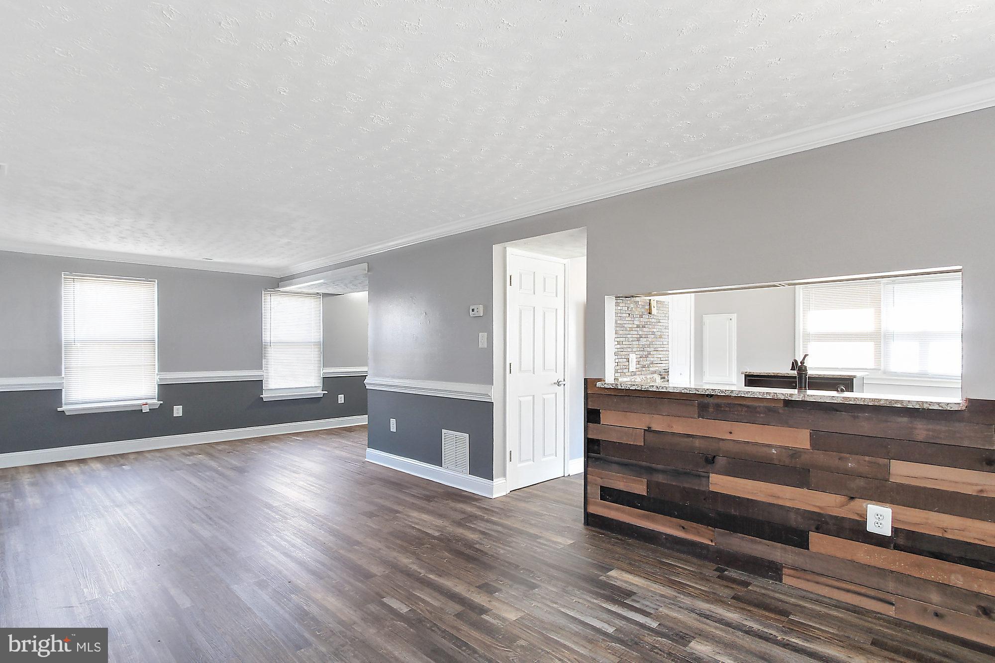 122 Laburnum Road Edgewood, MD 21040 - Photo 4 of 25 Pass through from kitchen to dining room