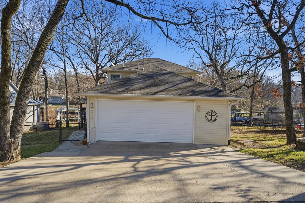 5262 Rio Vista Malakoff, TX 75148 - Photo 6 of 29 a view of a parking space and a building