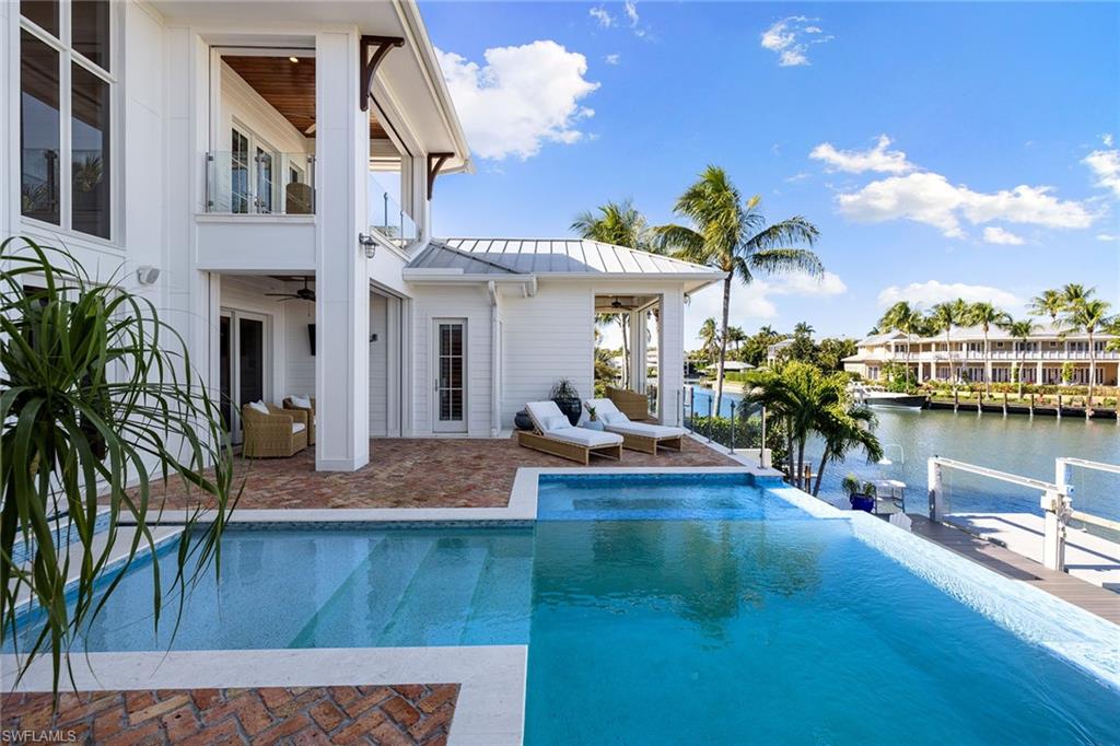 481 21st Avenue South Naples, FL 34102 - Photo 19 of 50