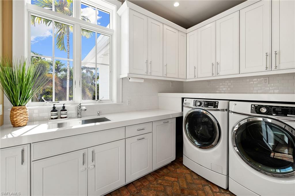 481 21st Avenue South Naples, FL 34102 - Photo 28 of 50