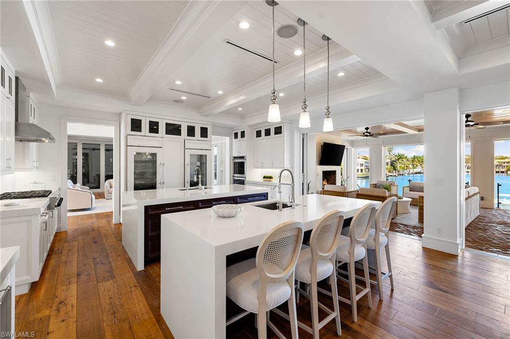 481 21st Avenue South Naples, FL 34102 - Photo 7 of 50