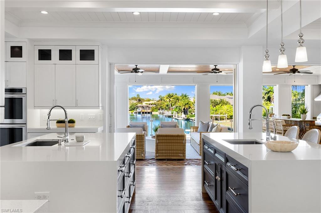 481 21st Avenue South Naples, FL 34102 - Photo 9 of 50