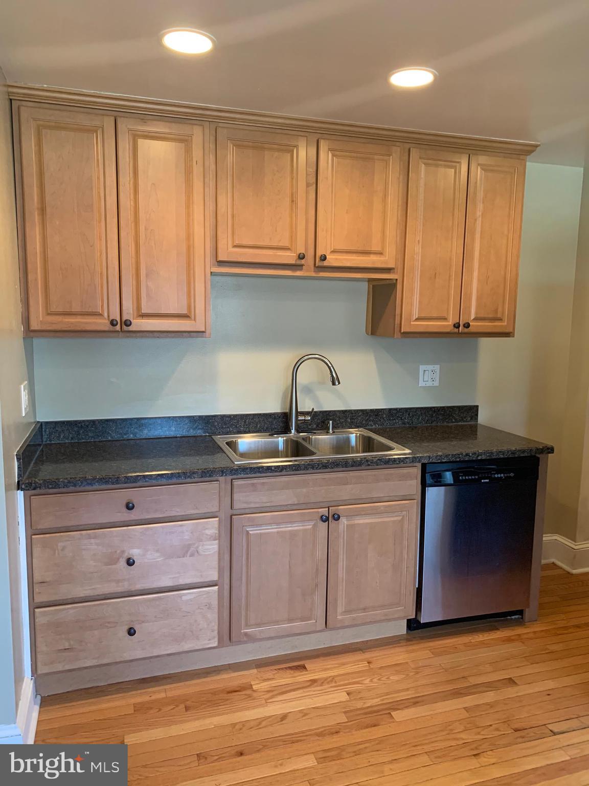 5350 Gainor Road Philadelphia, PA 19131 - Photo 21 of 27 3rd Floor Full Bath1
