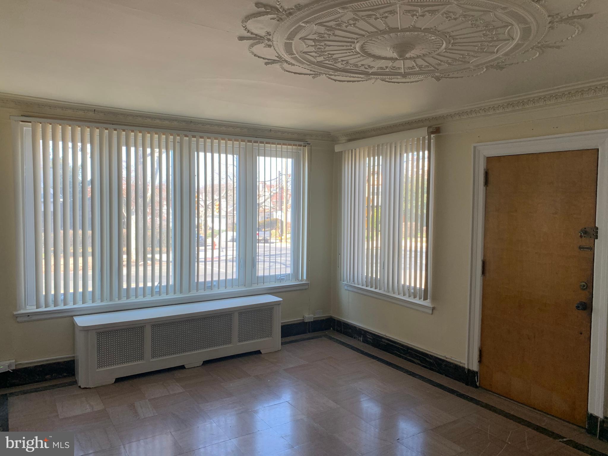5350 Gainor Road Philadelphia, PA 19131 - Photo 4 of 27 Living Room3