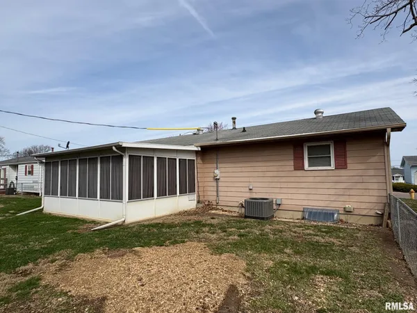 $137,500 | 1013 Coronado West, South Jacksonville, IL 62650