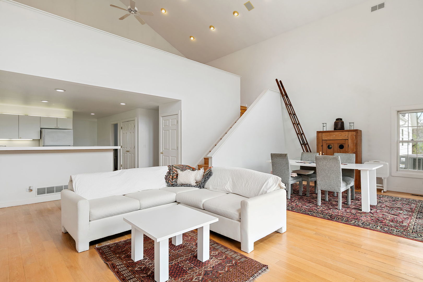 14019 Davis Road Woodstock, IL 60098 - Photo 7 of 45 Gallery Image 7