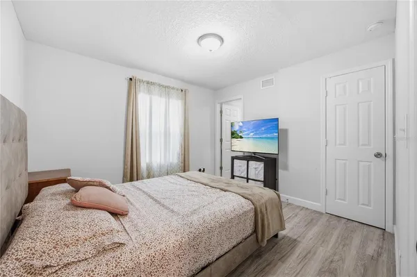 $300,000 | 2350 Valley Drive, Apopka, FL 32703