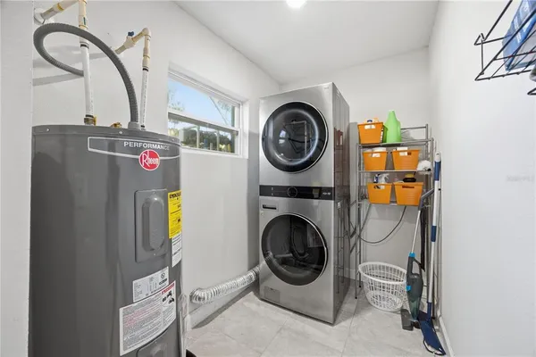 $300,000 | 2350 Valley Drive, Apopka, FL 32703