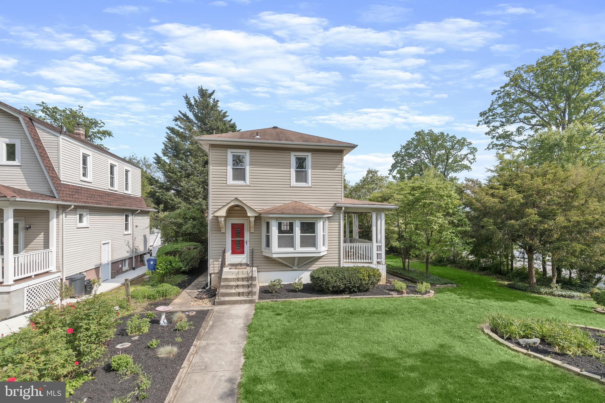 5319 Wendley Road Baltimore, MD 21229 - Photo 35 of 44 Front Yard