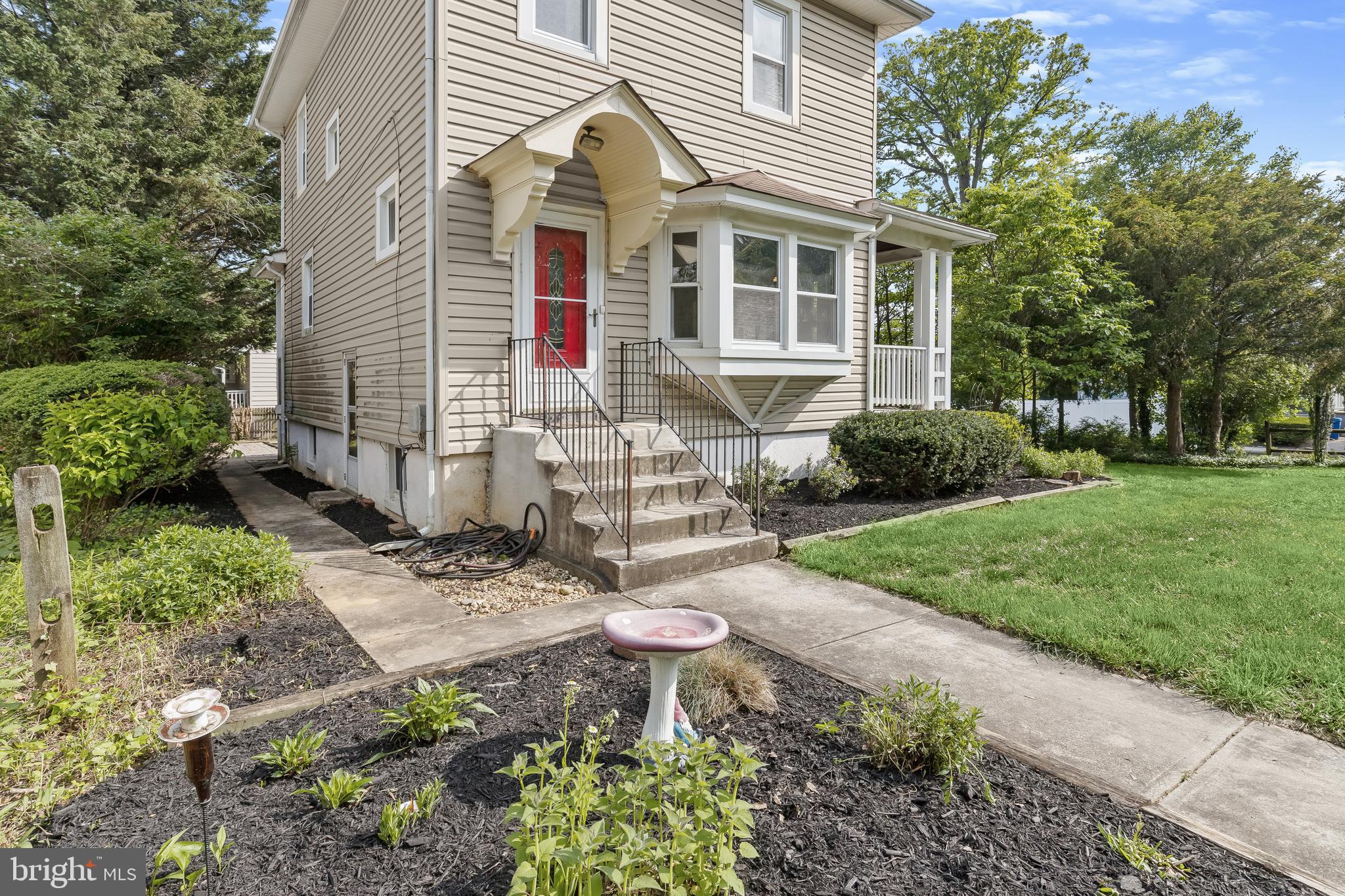 5319 Wendley Road Baltimore, MD 21229 - Photo 37 of 44 Front Yard
