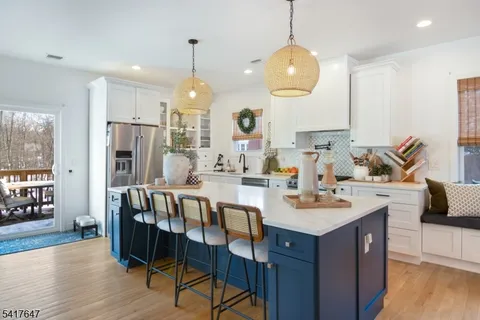 $750,000 | 9 Apache Trail, Rockaway, NJ 07866