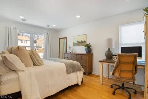 $750,000 | 9 Apache Trail, Rockaway, NJ 07866