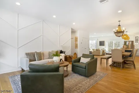 $750,000 | 9 Apache Trail, Rockaway, NJ 07866
