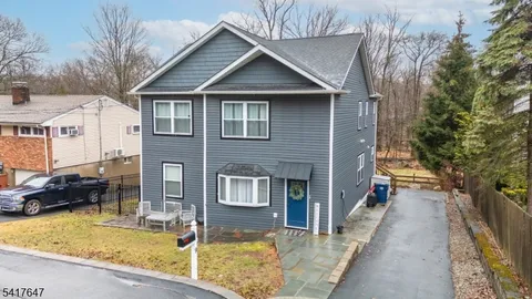 $750,000 | 9 Apache Trail, Rockaway, NJ 07866