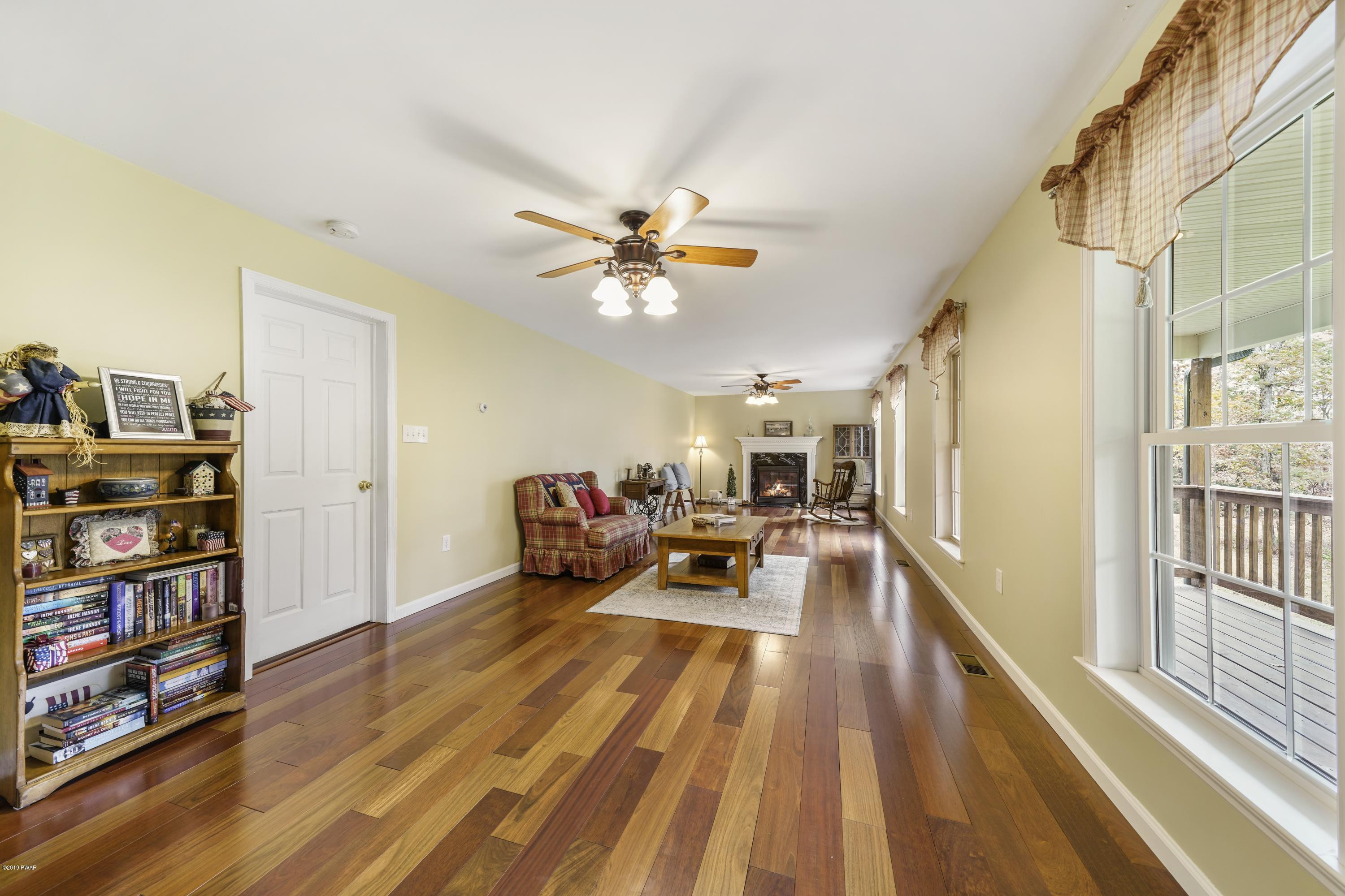 195 Fox Ridge Road Greeley, PA 18425 - Photo 11 of 39