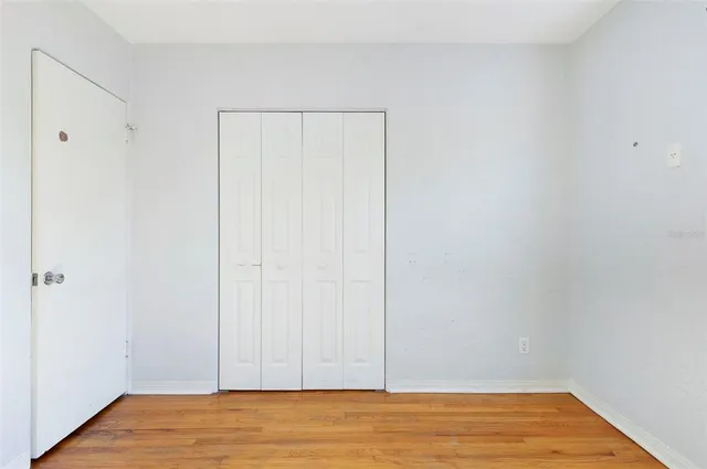 $2,395 | 2900 Leslee Lake Drive North, St. Petersburg, FL 33713