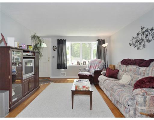 45 Sutter Avenue Warwick, RI 02886 - Photo 17 of 20 Living Room.