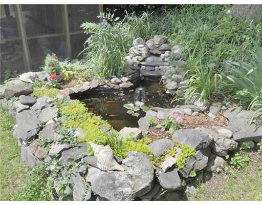 45 Sutter Avenue Warwick, RI 02886 - Photo 7 of 20 Yard/Garden.