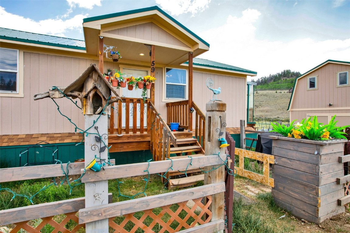 59 Chief Trail Como, CO 80456 - Photo 16 of 44 front view of a house with a porch