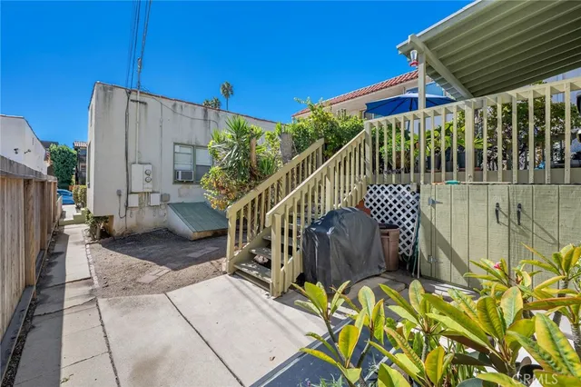 $898,000 | 884 West 11th Street, San Pedro, CA 90731