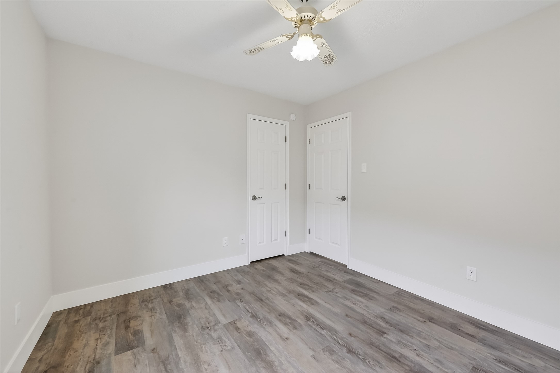 5014 Creekbridge Court Spring, TX 77379 - Photo 26 of 37