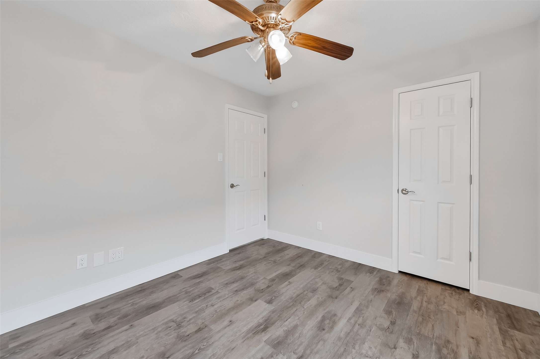 5014 Creekbridge Court Spring, TX 77379 - Photo 28 of 37