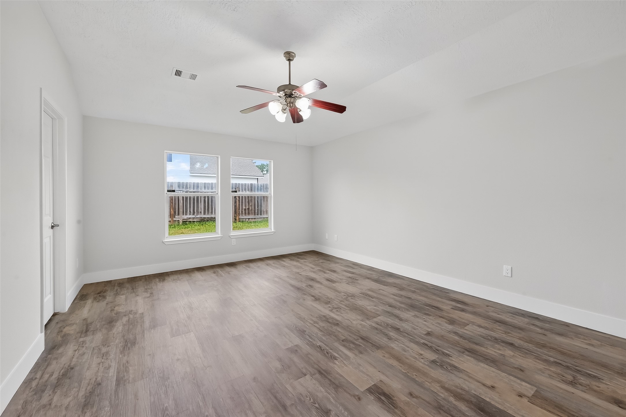 5014 Creekbridge Court Spring, TX 77379 - Photo 29 of 37