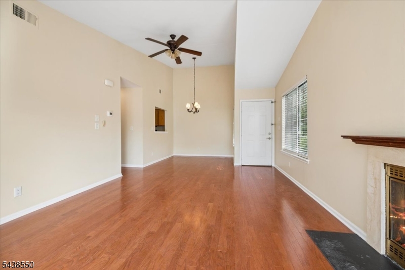 40 Ray Court Bedminster, NJ 07921 - Photo 8 of 25