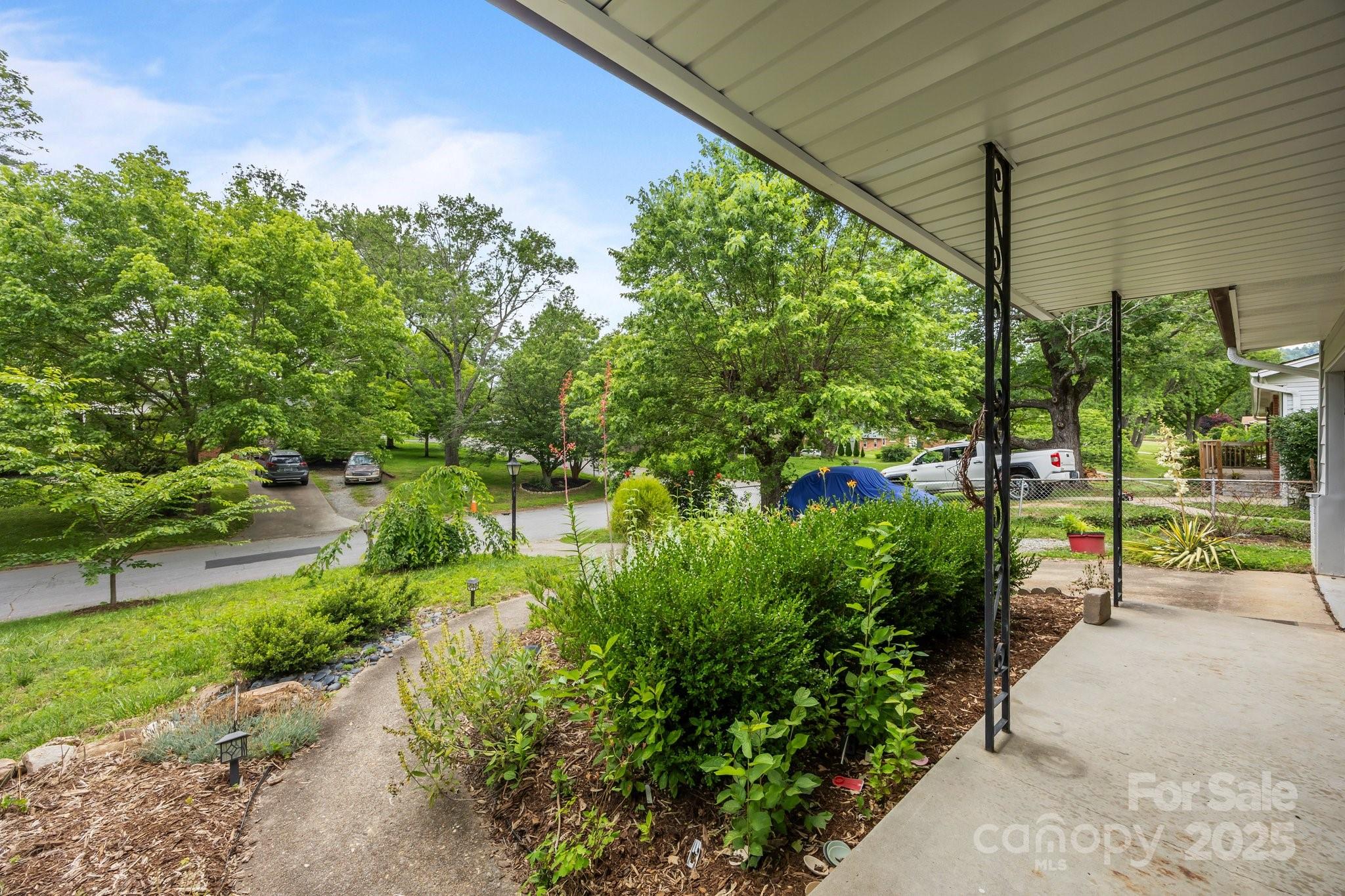 20 Summit Drive Arden, NC 28704 - Photo 4 of 42