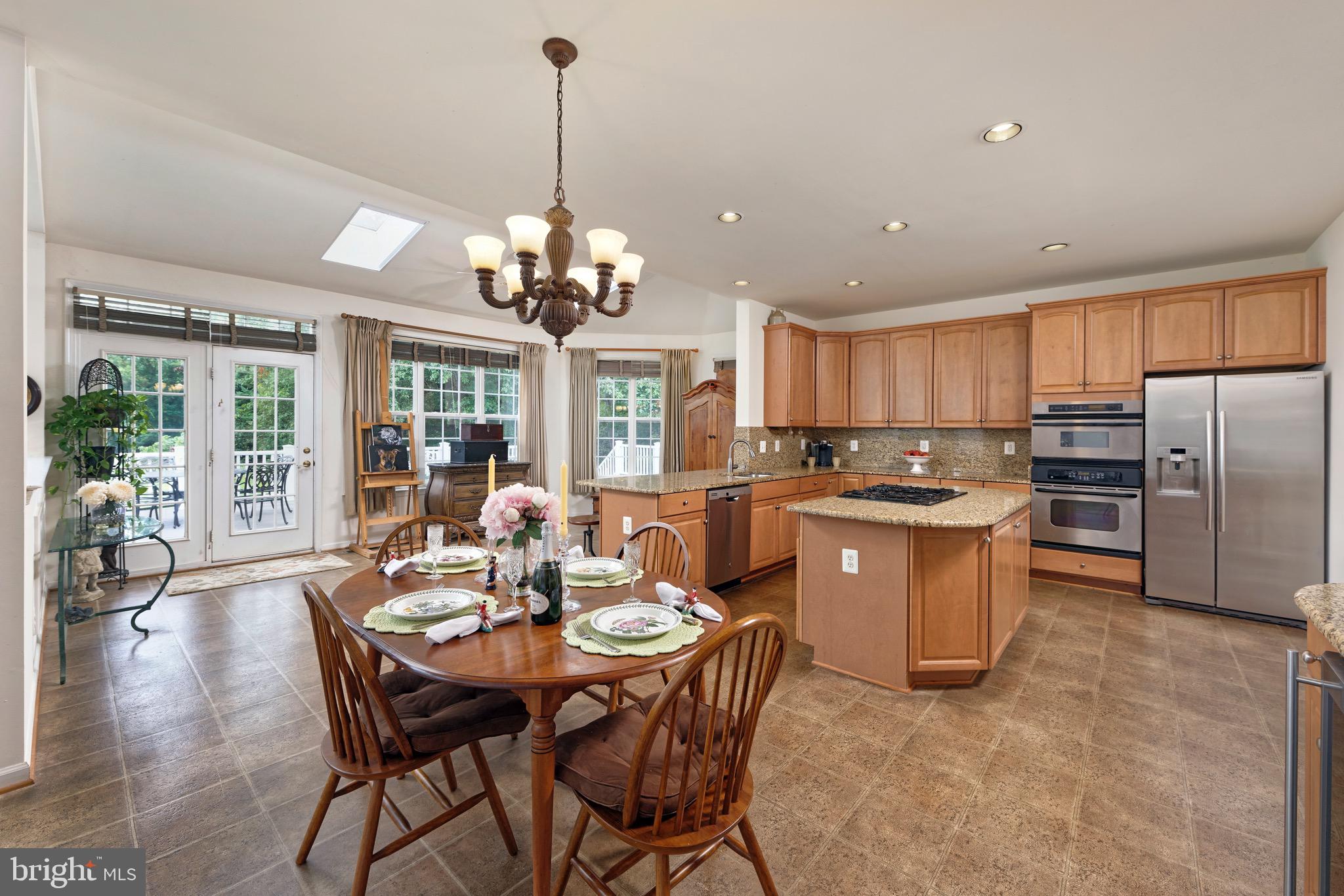 22865 Foxcroft Road Middleburg, VA 20117 - Photo 11 of 112 Gourmet chefs kitchen has large table space