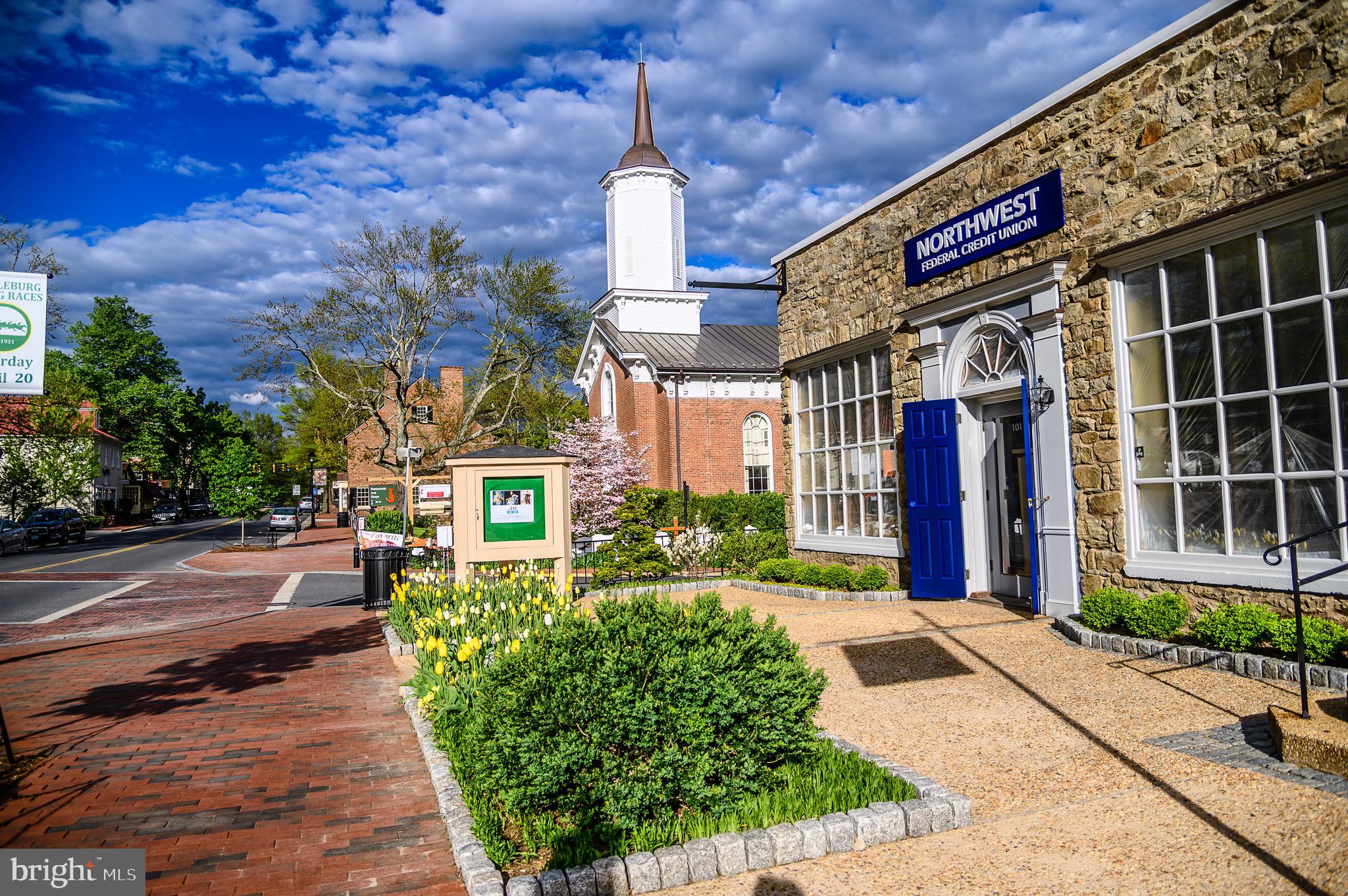 22865 Foxcroft Road Middleburg, VA 20117 - Photo 71 of 112 Many local banks in town