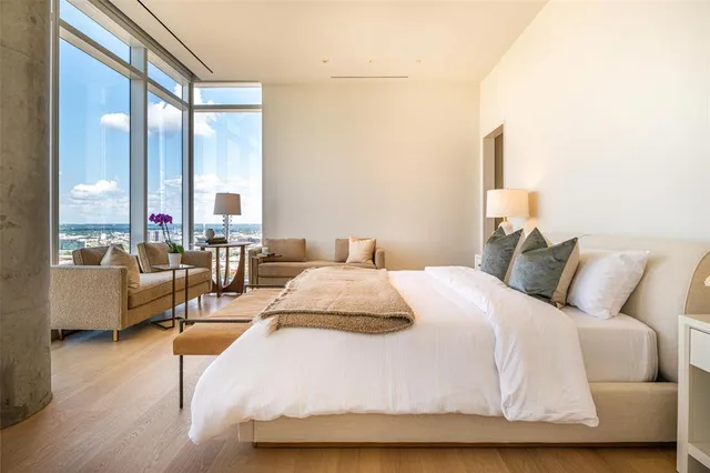 $4,900,000 | 1747 Leonard Street, Unit 2201, Dallas, TX 75201