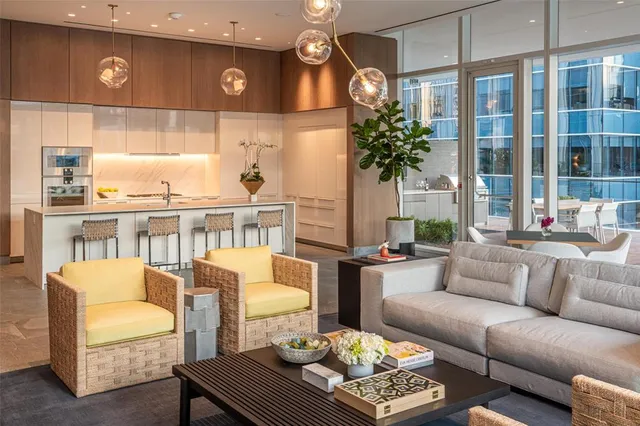 $4,900,000 | 1747 Leonard Street, Unit 2201, Dallas, TX 75201