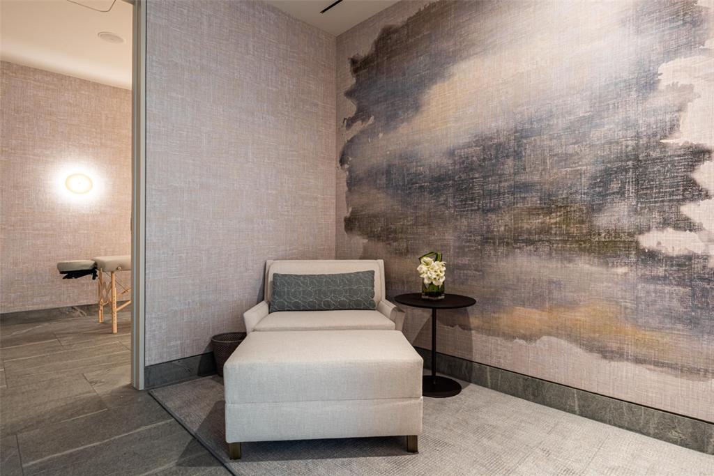 1747 Leonard Street, Unit 2201 Dallas, TX 75201 - Photo 26 of 36 Treatment Room