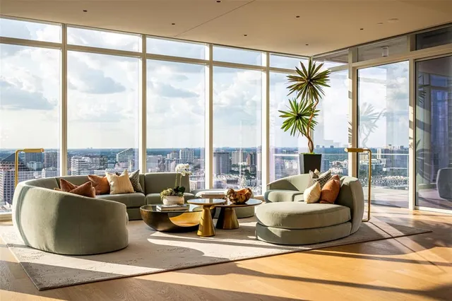 $4,900,000 | 1747 Leonard Street, Unit 2201, Dallas, TX 75201