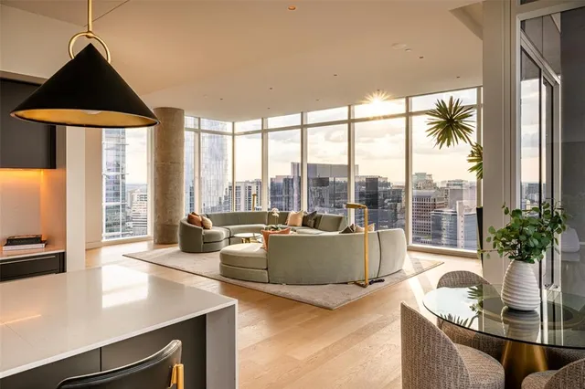 $4,900,000 | 1747 Leonard Street, Unit 2201, Dallas, TX 75201