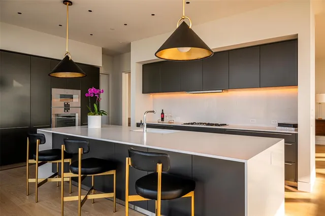 $4,900,000 | 1747 Leonard Street, Unit 2201, Dallas, TX 75201