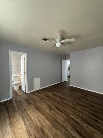$995 | 1008 Autumn Circle, Unit A, College Station, TX 77840
