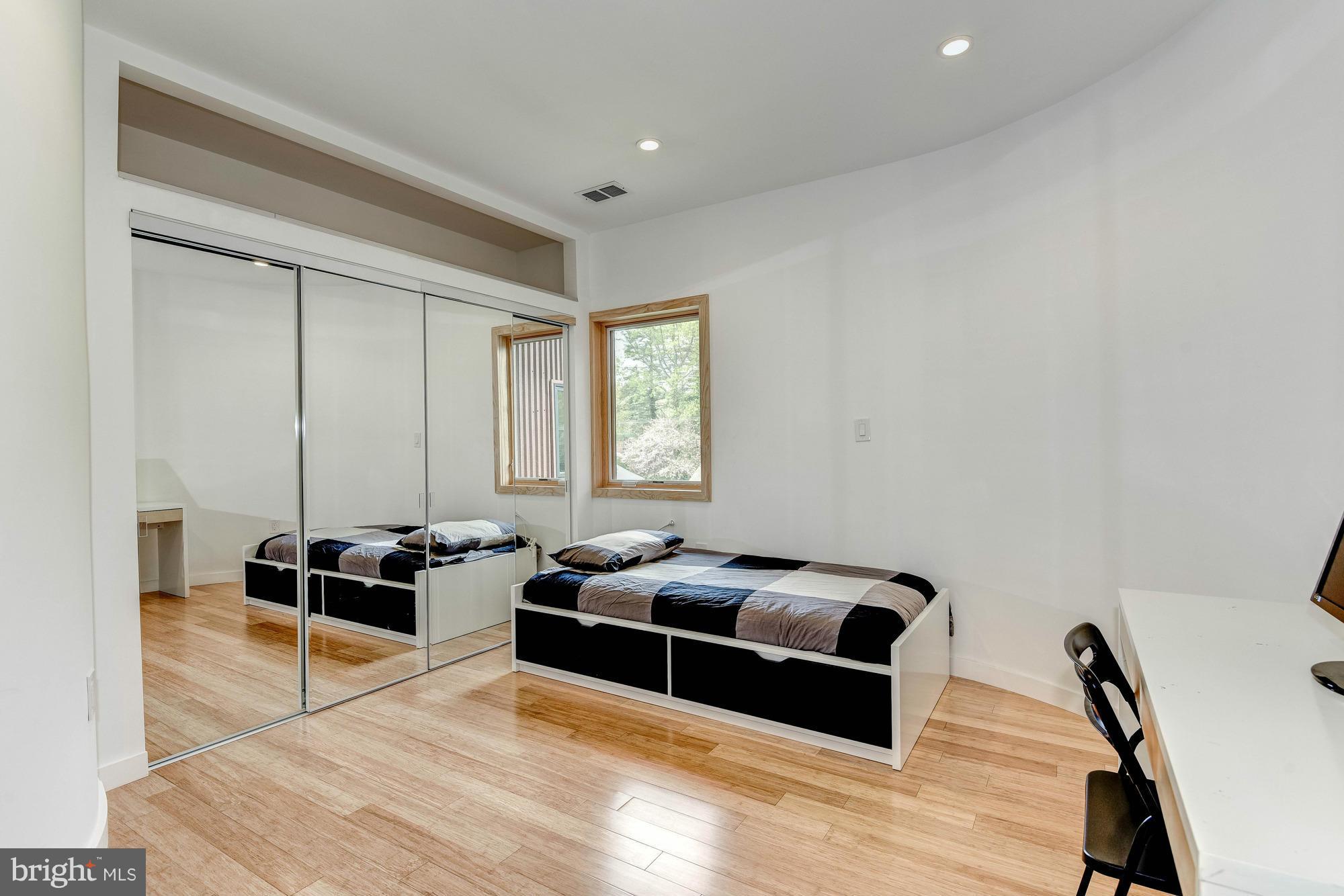 8009 Beech Tree Road Bethesda, MD 20817 - Photo 19 of 30 Fourth Bedroom