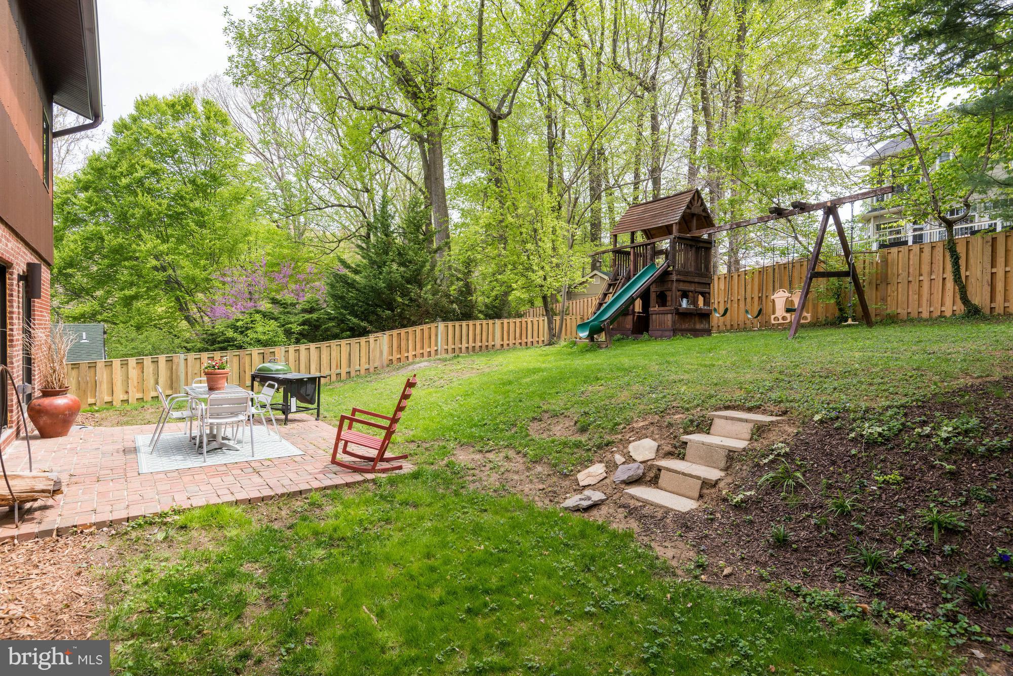 8009 Beech Tree Road Bethesda, MD 20817 - Photo 29 of 30 Fenced Rear Yard