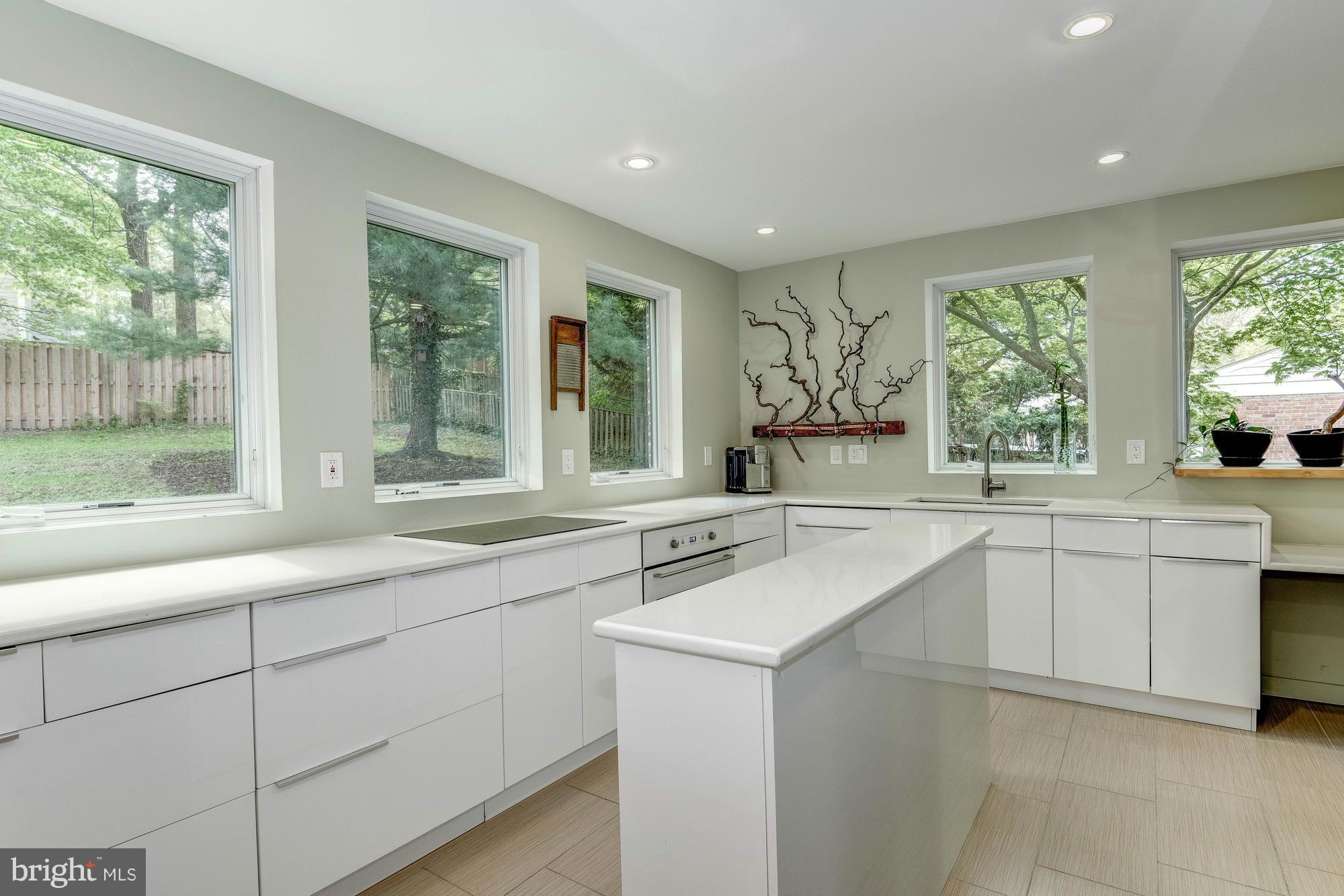 8009 Beech Tree Road Bethesda, MD 20817 - Photo 10 of 30 Kitchen