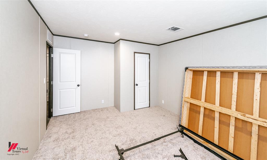 810 Chalybeate Springs Road Plain Dealing, LA 71064 - Photo 27 of 36 a view of an empty room